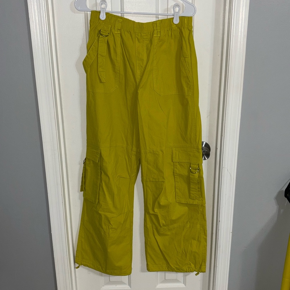 Women’s Cargo
